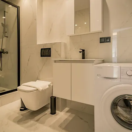 Urban Luxury Апартаменты *